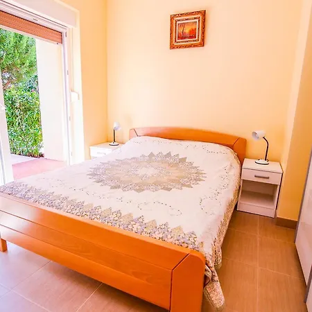 Appartement In Goles Makarska *